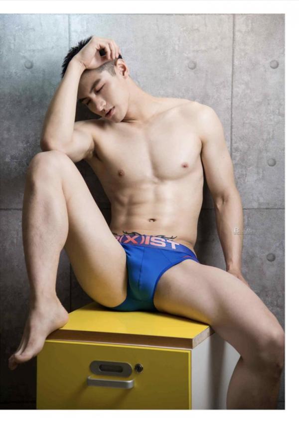 VIRILE-No.02-ebook--bts-video